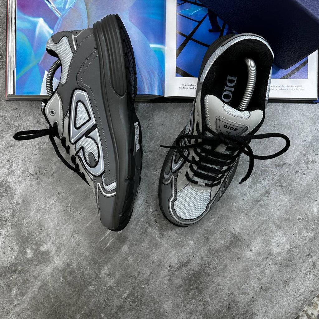 CD B30 TRAINER
