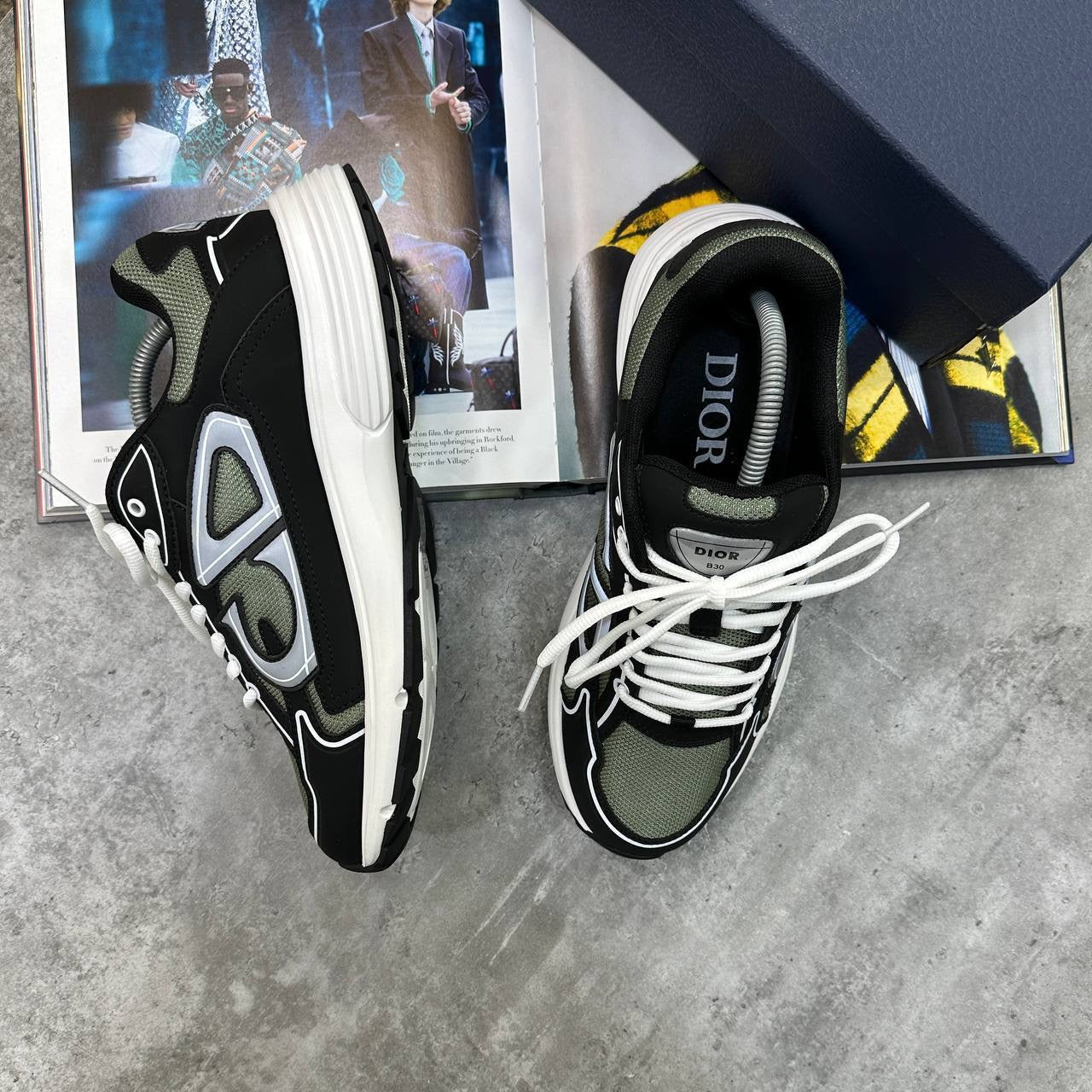 CD B30 TRAINER