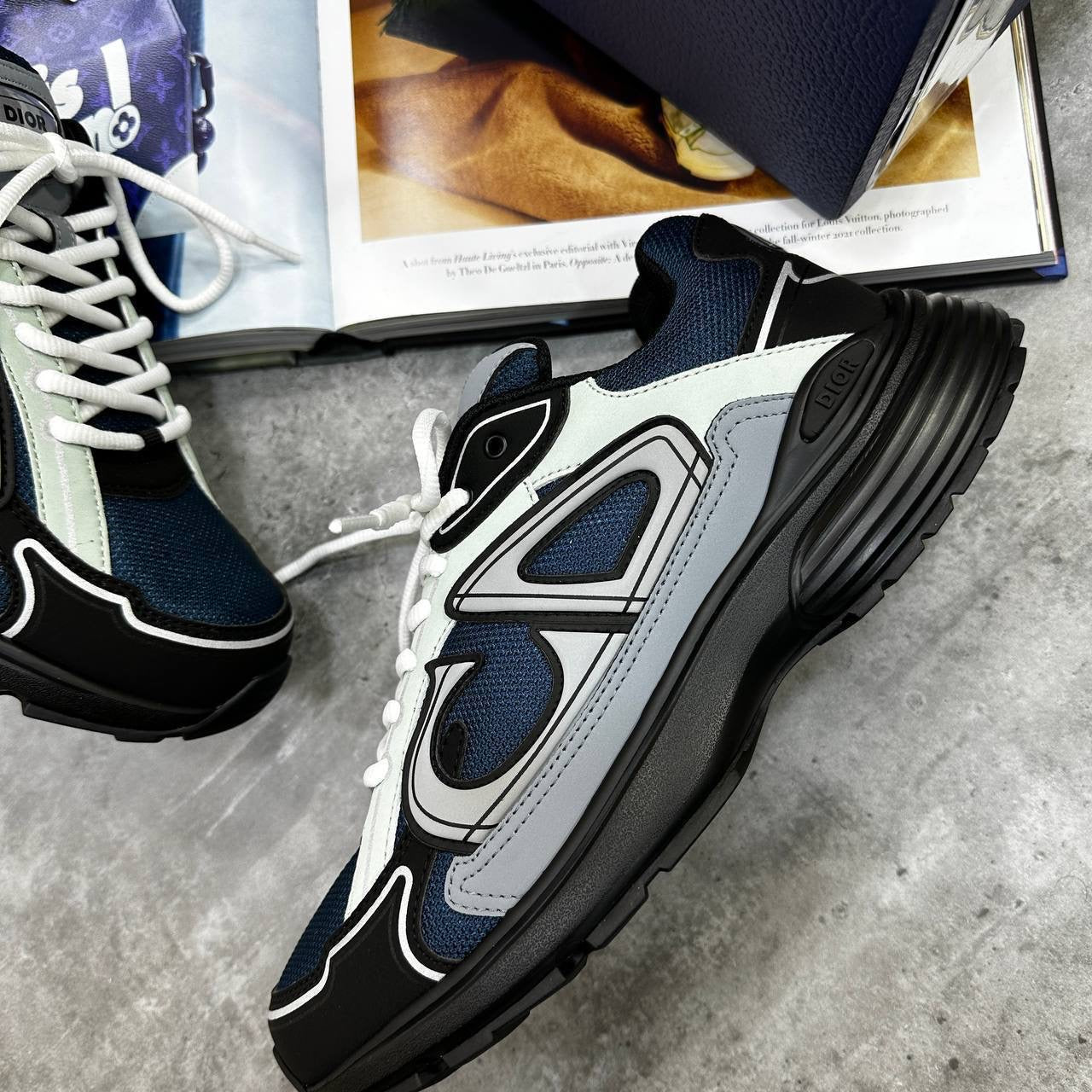 CD B30 TRAINER