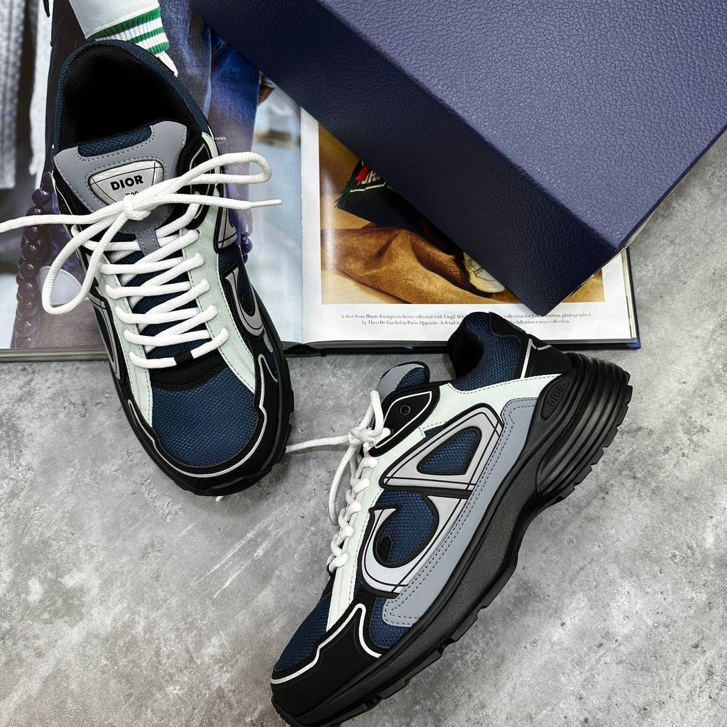 CD B30 TRAINER