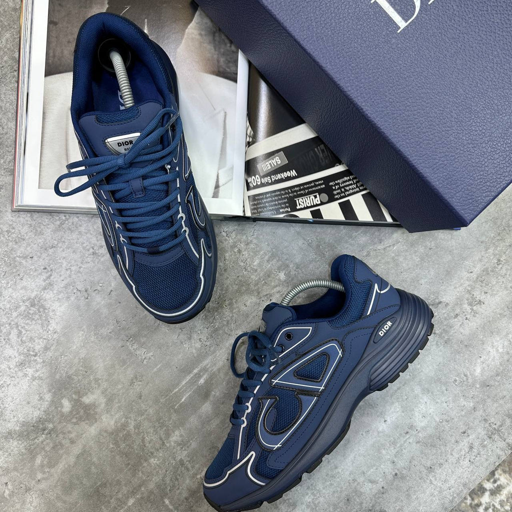 CD B30 TRAINER