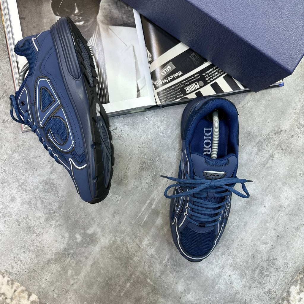 CD B30 TRAINER