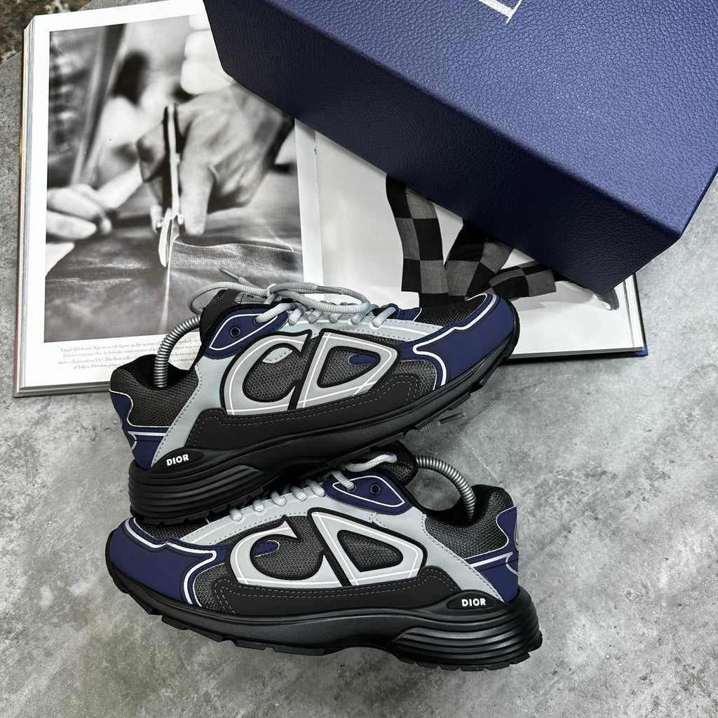 CD B30 TRAINER