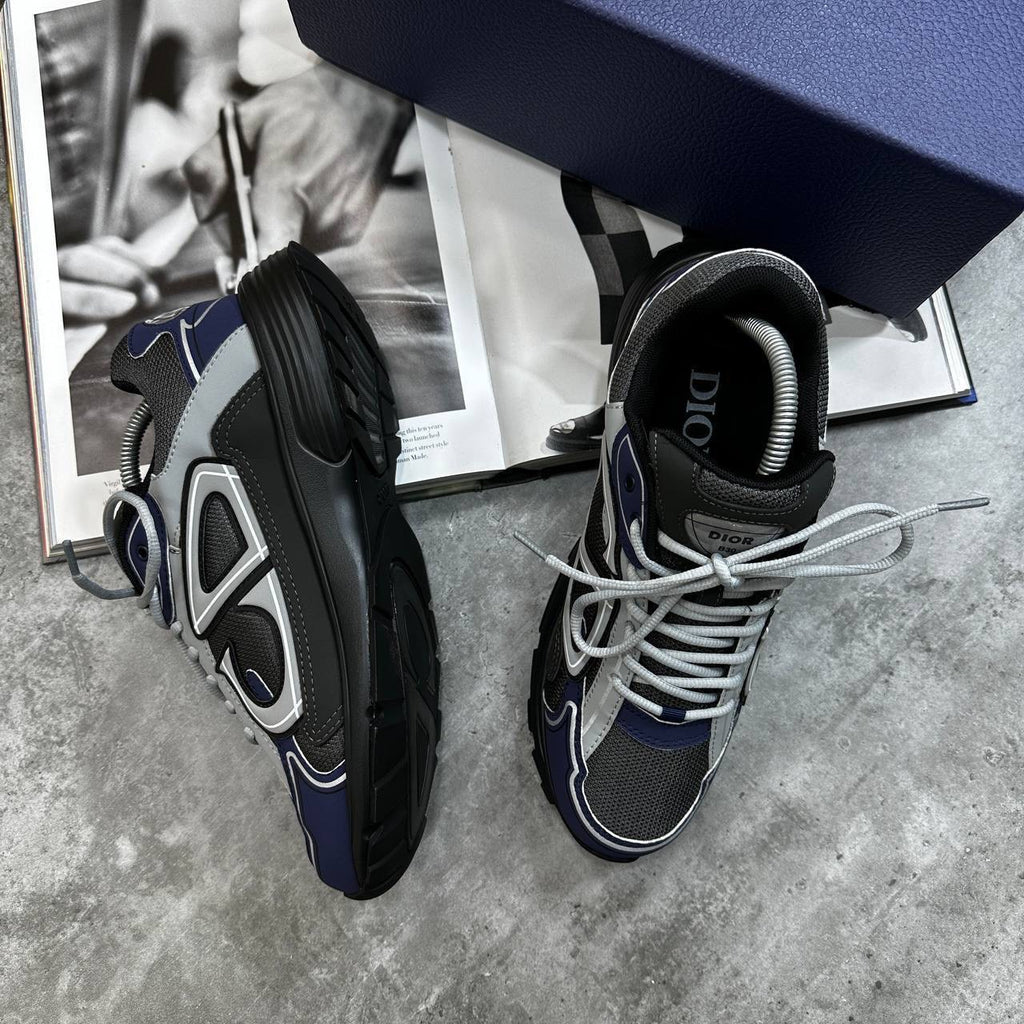 CD B30 TRAINER