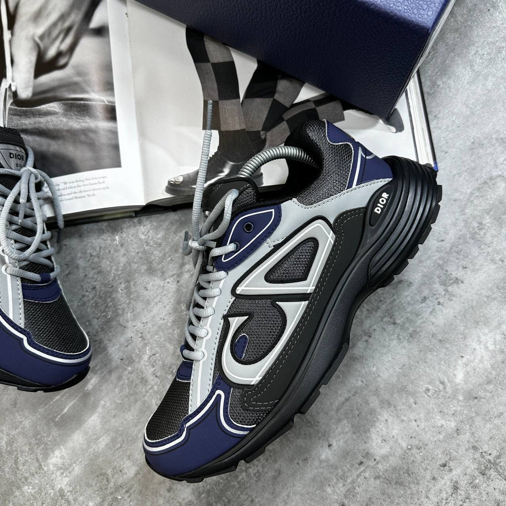 CD B30 TRAINER