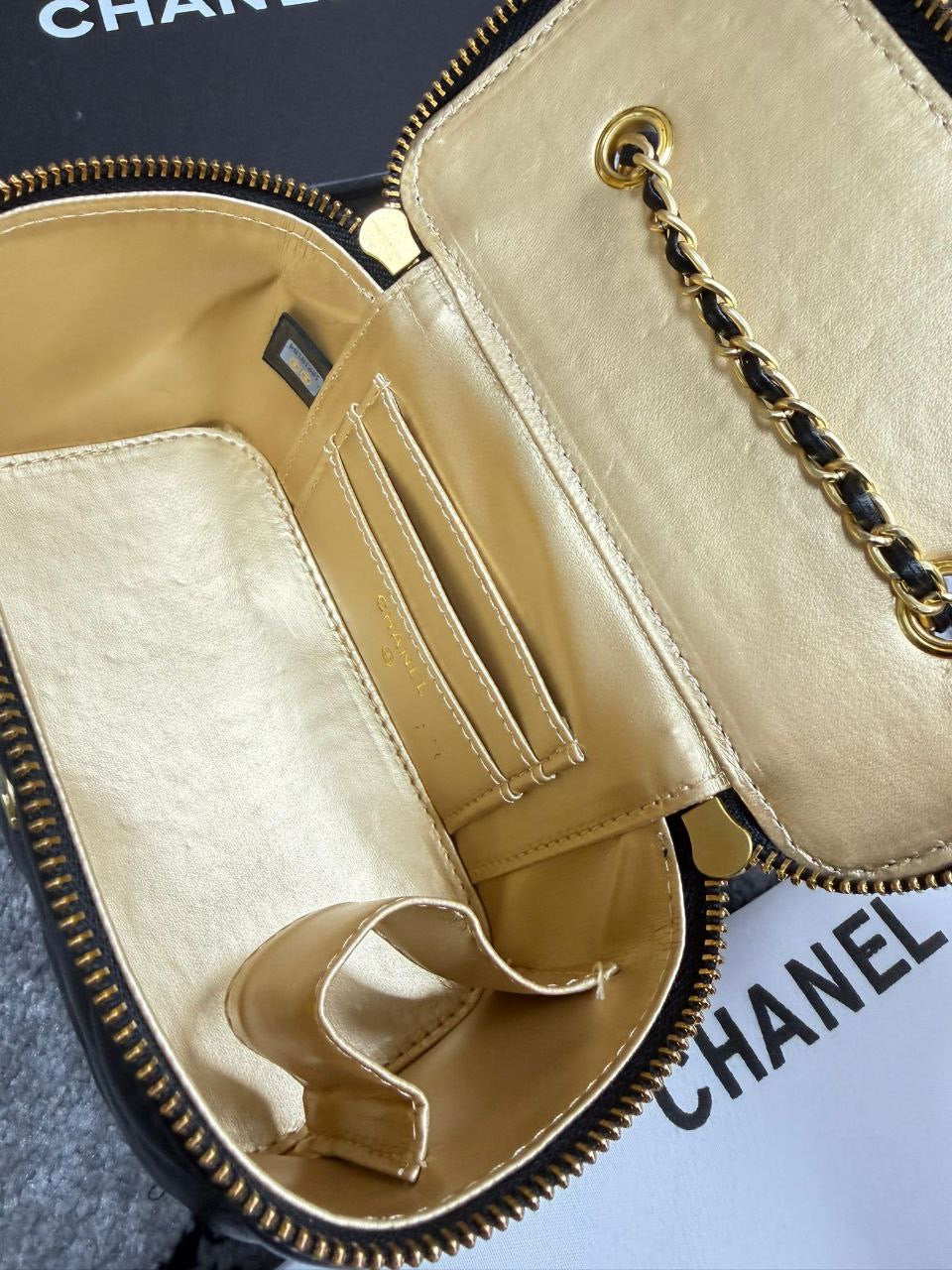 CC MAKEUP BAG